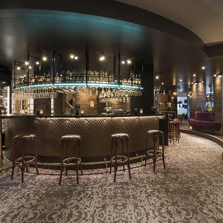 מלון Land & Golf סטרומברג