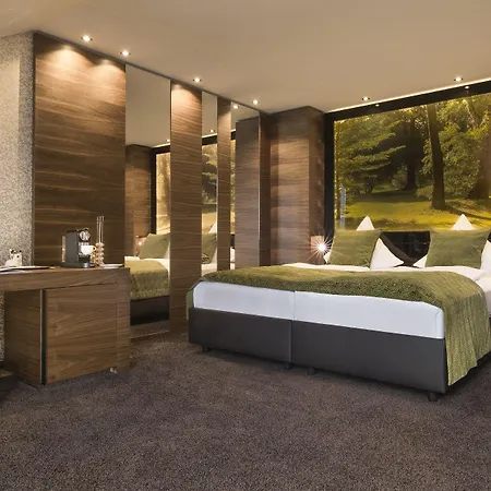 Hotel Land & Golf 4*