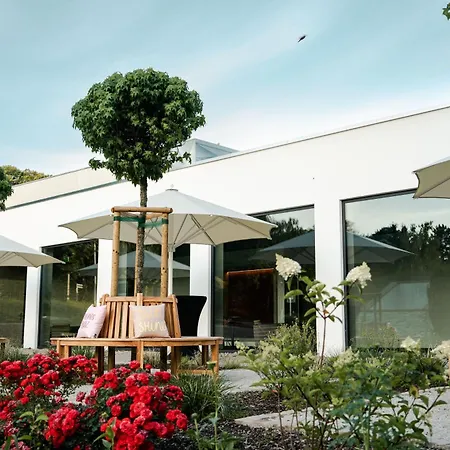 Land & Golf Stromberg 4*